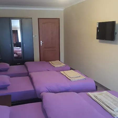 Inn Stefanija 2*